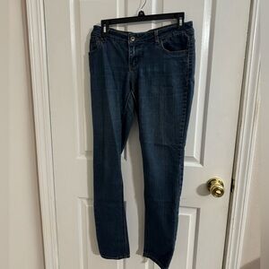 Women’s tyte jeans. Size 5. Women’s jeans.